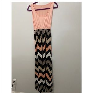 Sleeveless maxi dress